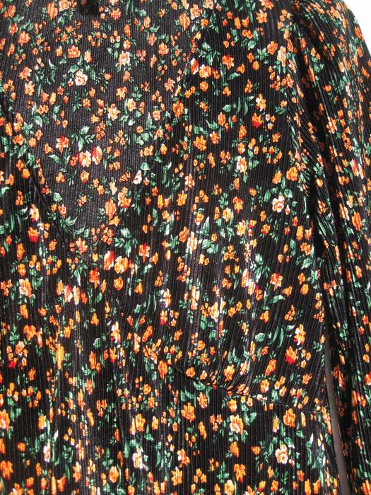 Красивое цветочное лёгкое платье плиссе ASOS