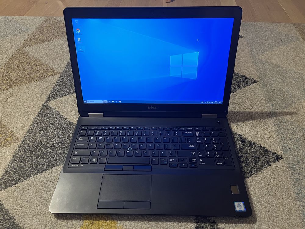 SUPER STAN Laptop DELL LATITUDE E5570 15,6" i5 8 GB/500 GB czarny