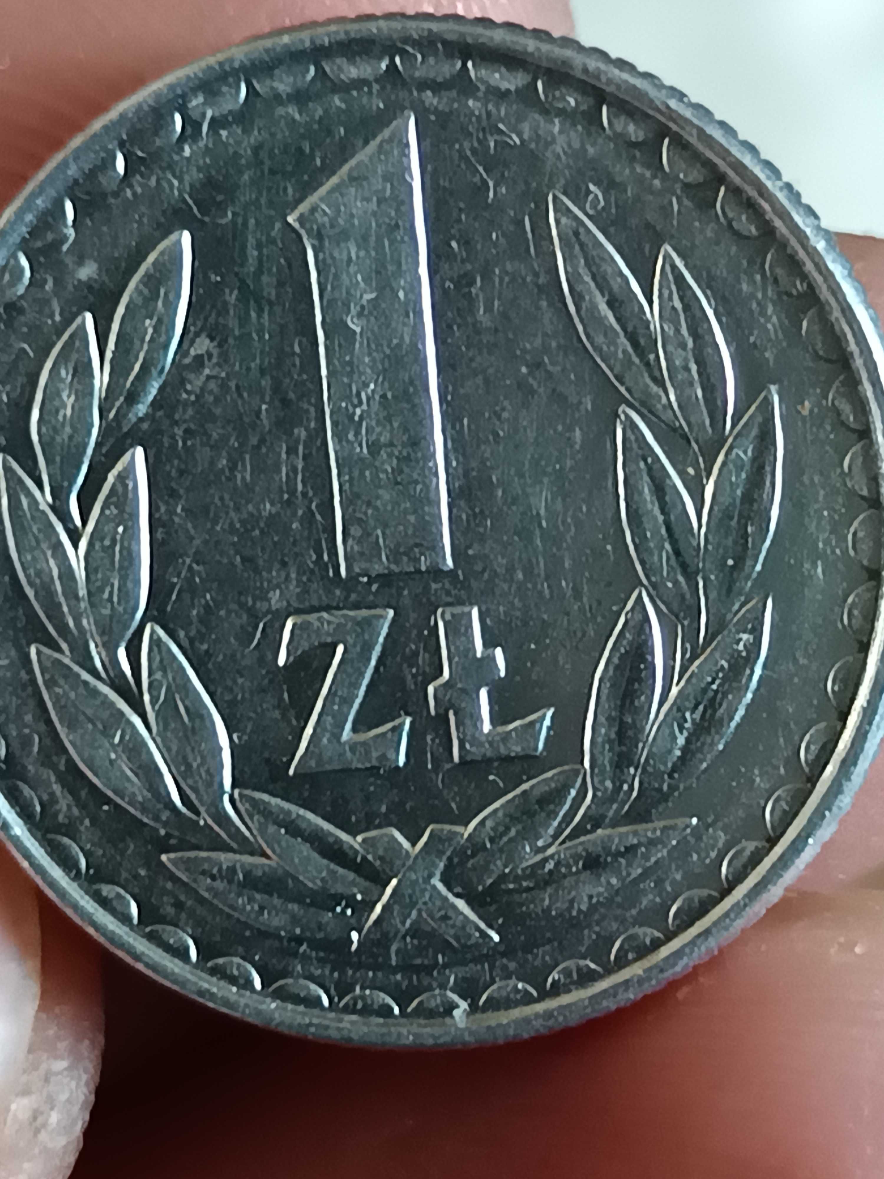 Sprzedam trzecia monetę 1 zloty 1984 rok