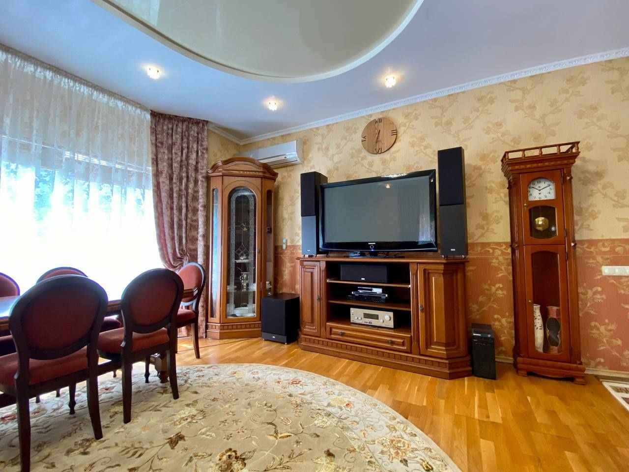 Продаю будинок 267м2 з євроремонтом та меблями 10км до Києва