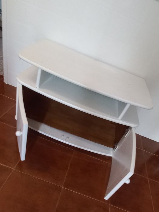 Móvel Madeira Cerejeira