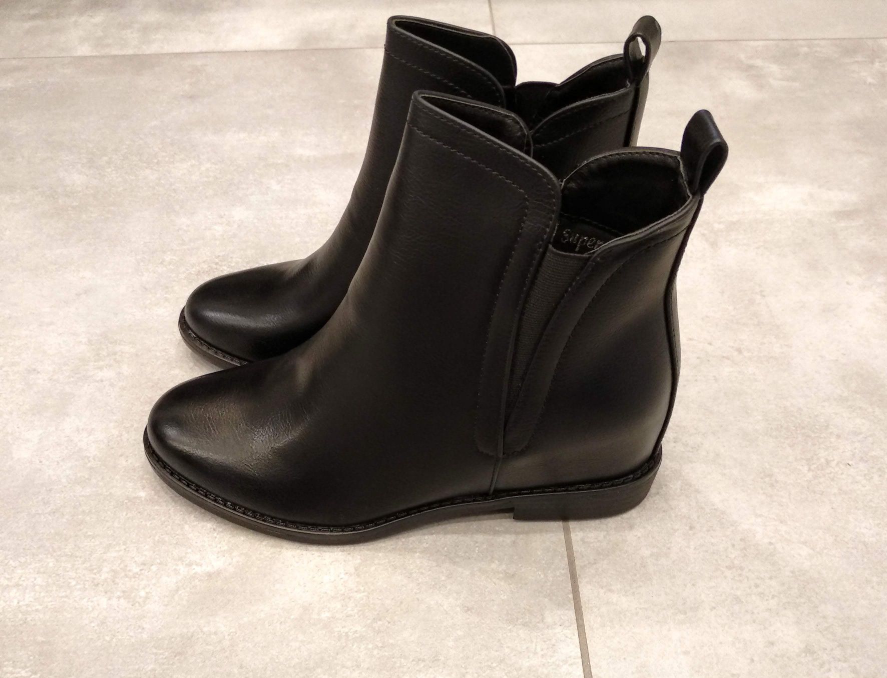 Buty damskie botki na ukrytym koturnie r.40
