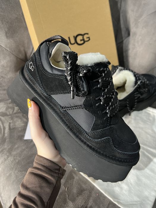 Ugg astromel кросівки зимові.