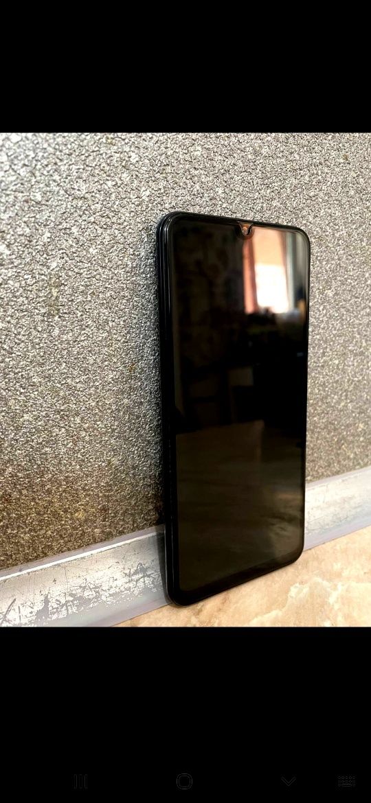 Моб. тел.:"SAMSUNG A50"стан нового.