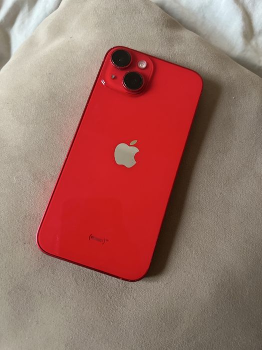 Продам телефон iPhone 14 256ГБ
