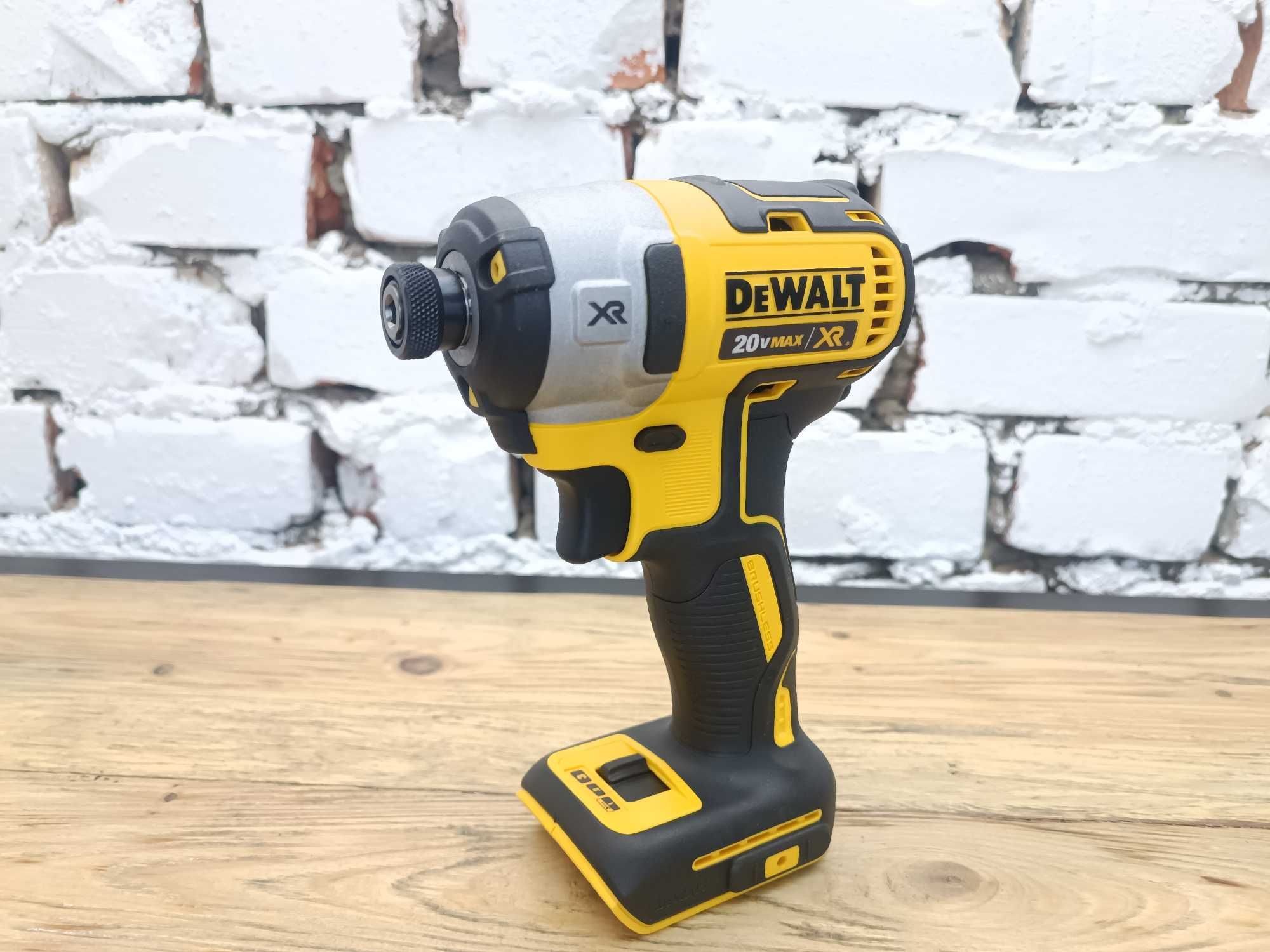 Безщіточний Імпакт Dewalt 20v DCF887 з США оригінал MADE IN MEXICO