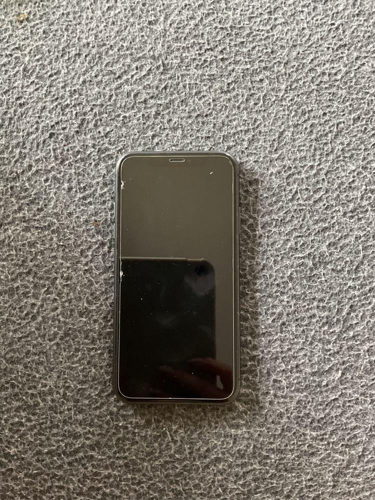 Iphone 11 stan dobry