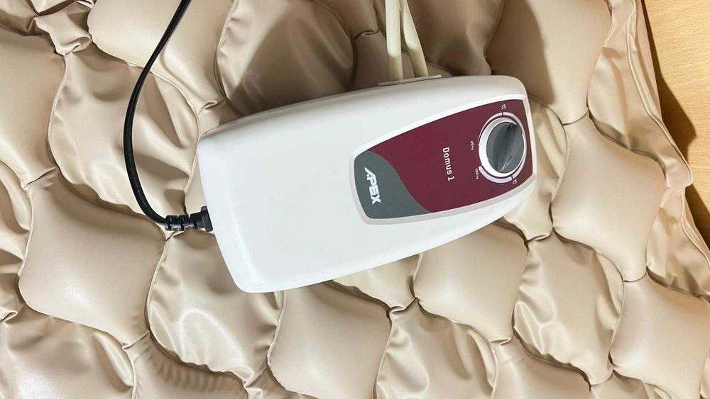 Colchão antiescaras elétrico com motor. Como novo.