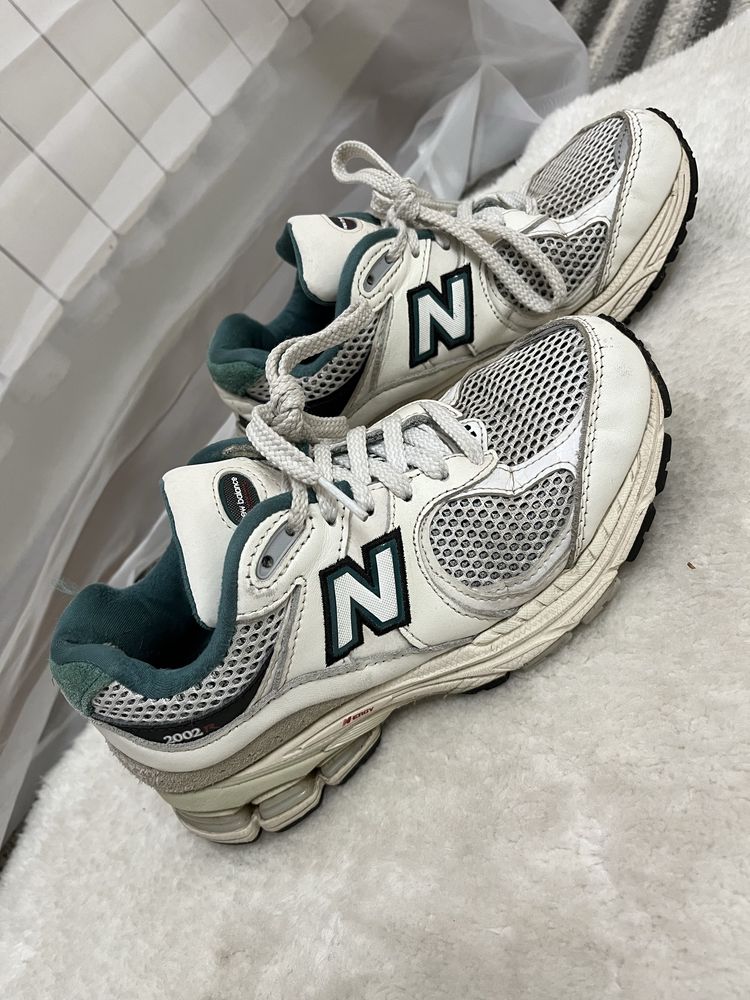 Buty sportowe New Balance damskie 36