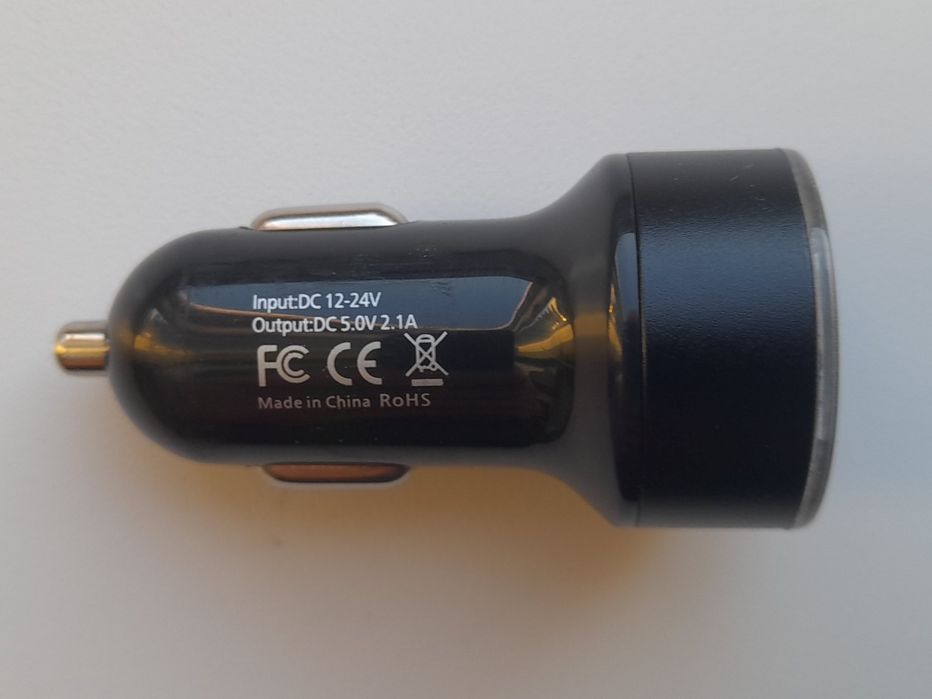 Зарядка USB в авто