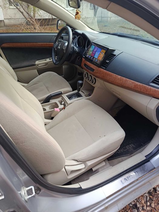 Mitsubishi lanser x10