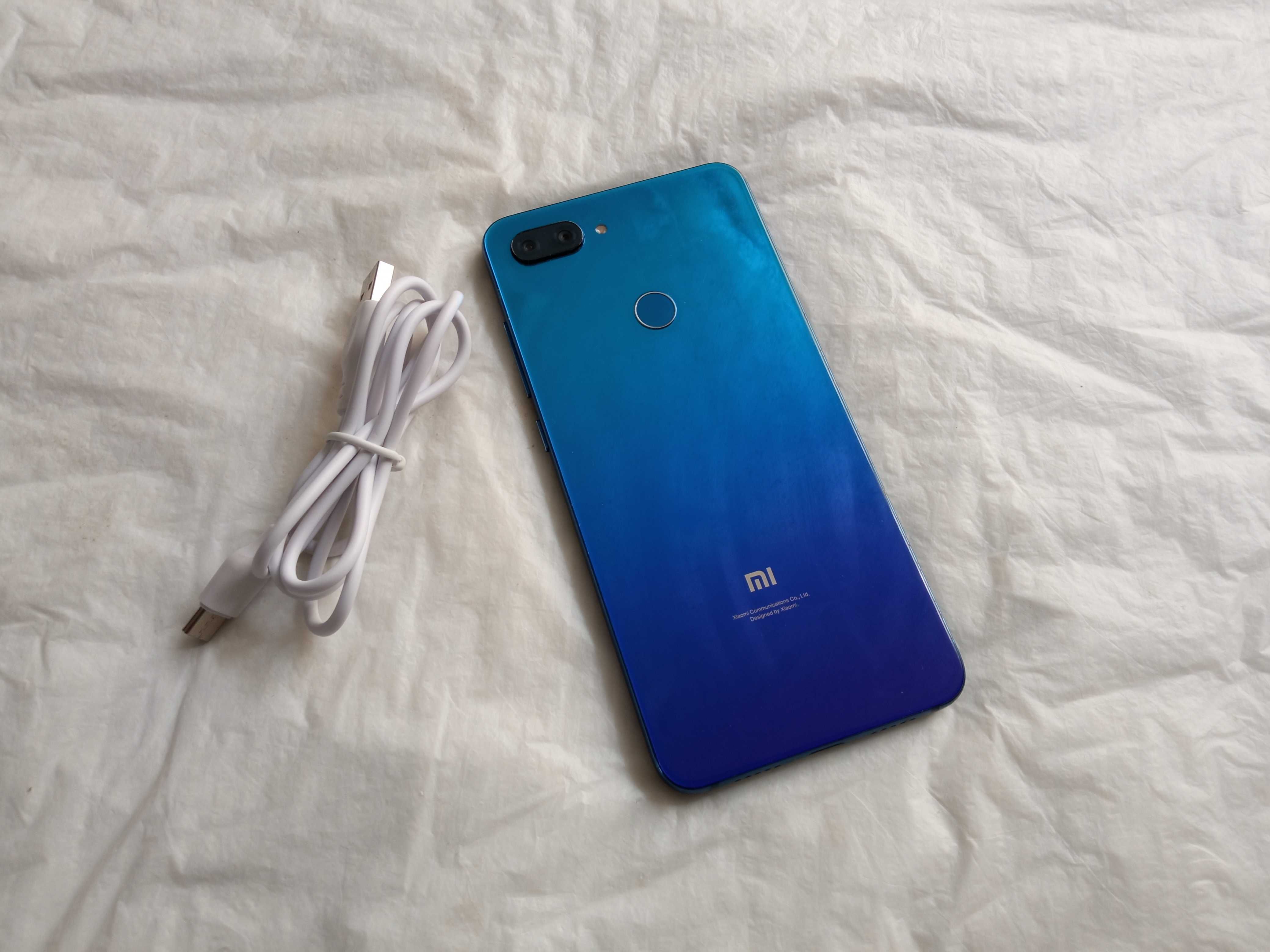 Продам Смартфон Xiaomi Mi 8 Lite на 64 ГБ / Мобильный Телефон