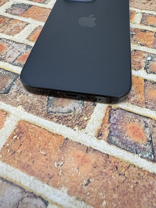 Iphone 16 Pro Max 512gb neverlock E sim Black Titanium 1150$