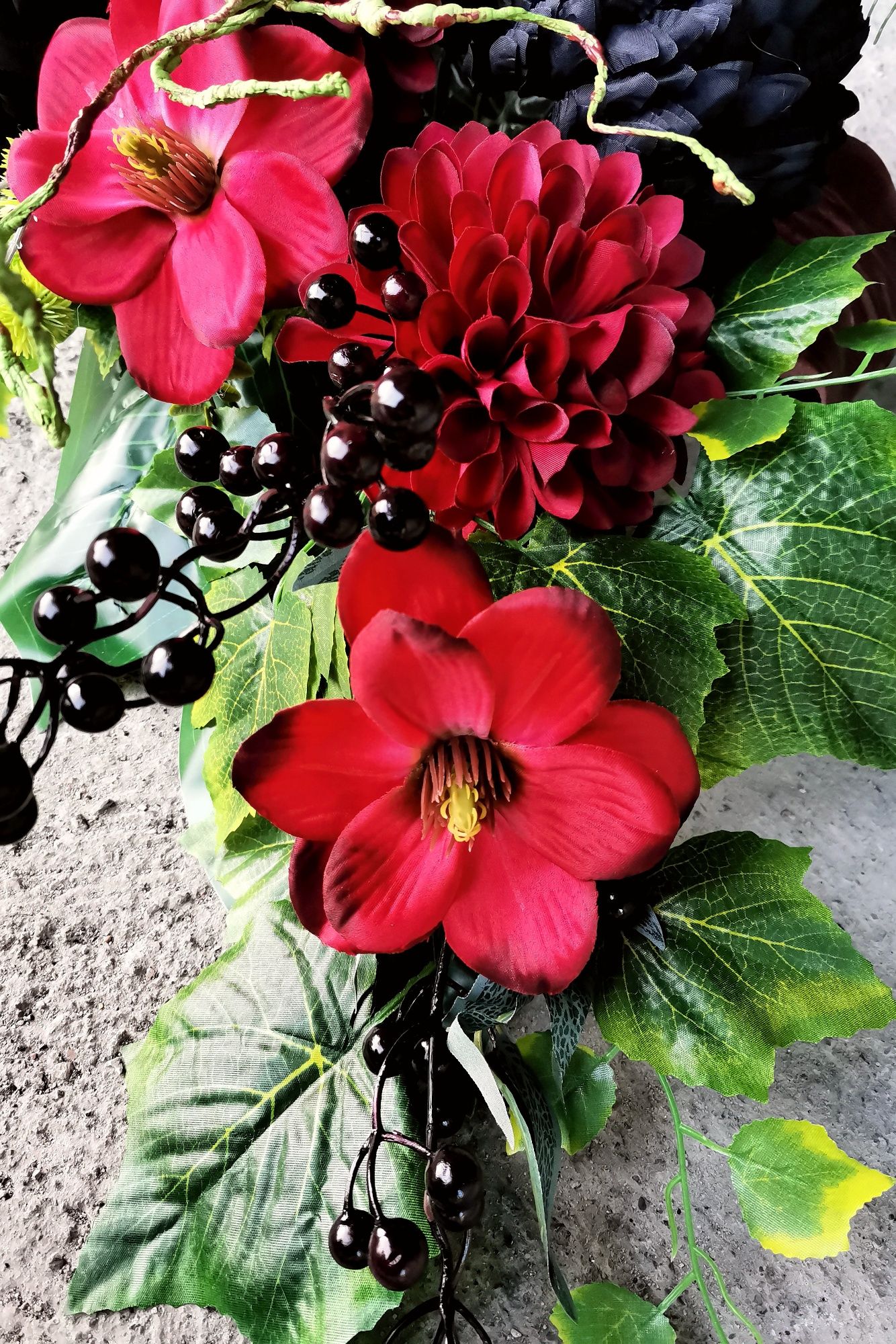 Duży bukiet do wazonu sztuczne kwiaty czarne czerwone
