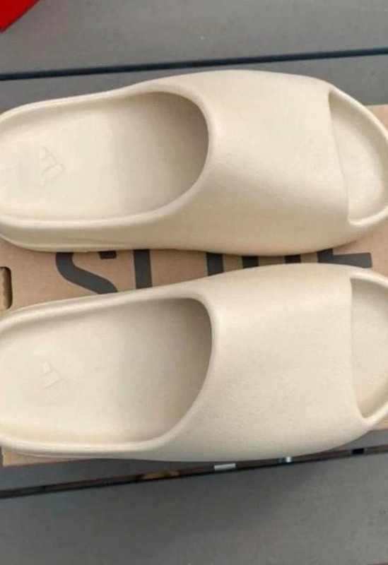 YeezyBoostSlideUnisextrampkiBone.42