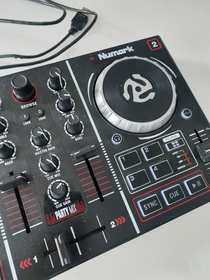 Numark party mix kontroler dj-ka