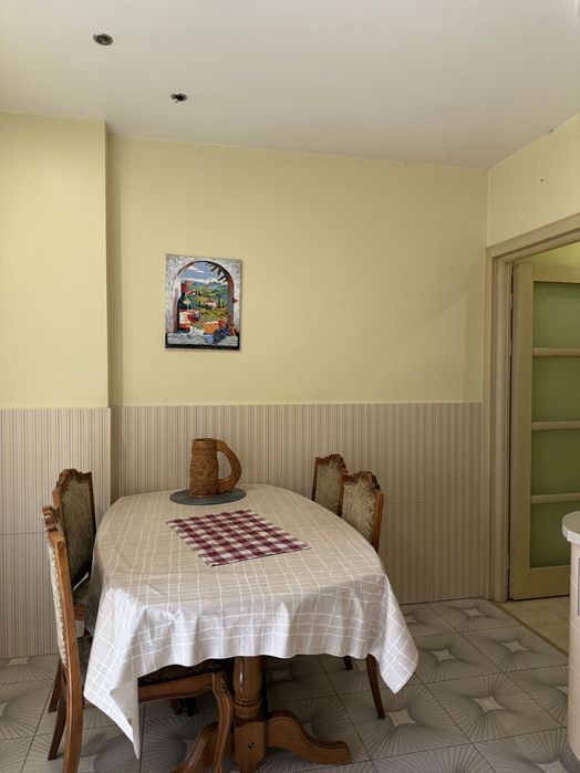 Пропоную велику 2ну 70 метрів на Сахарова під прогаму також