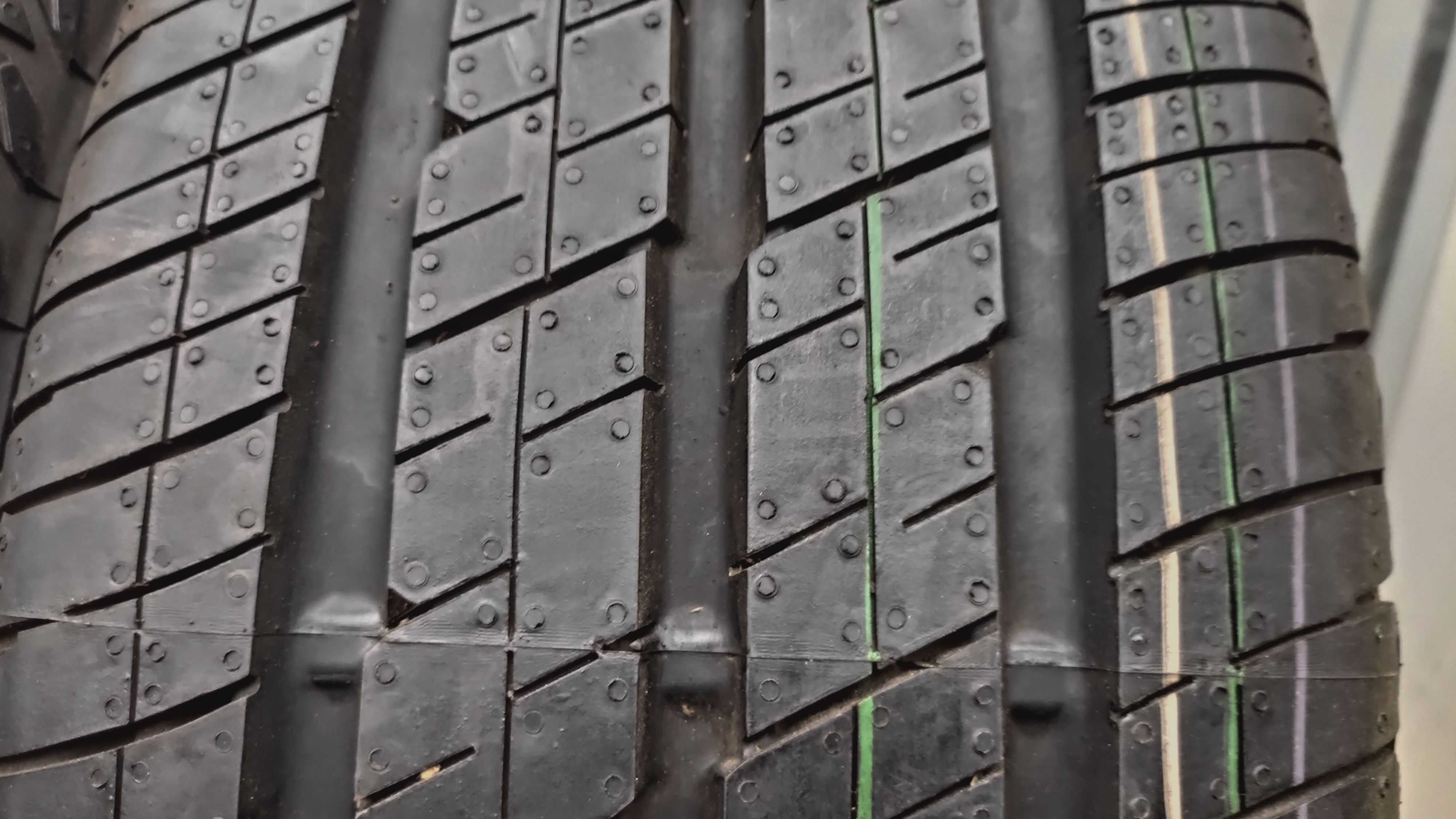 шини 235/65R16C Continental Vanco 2. 99%. Німеччина. с