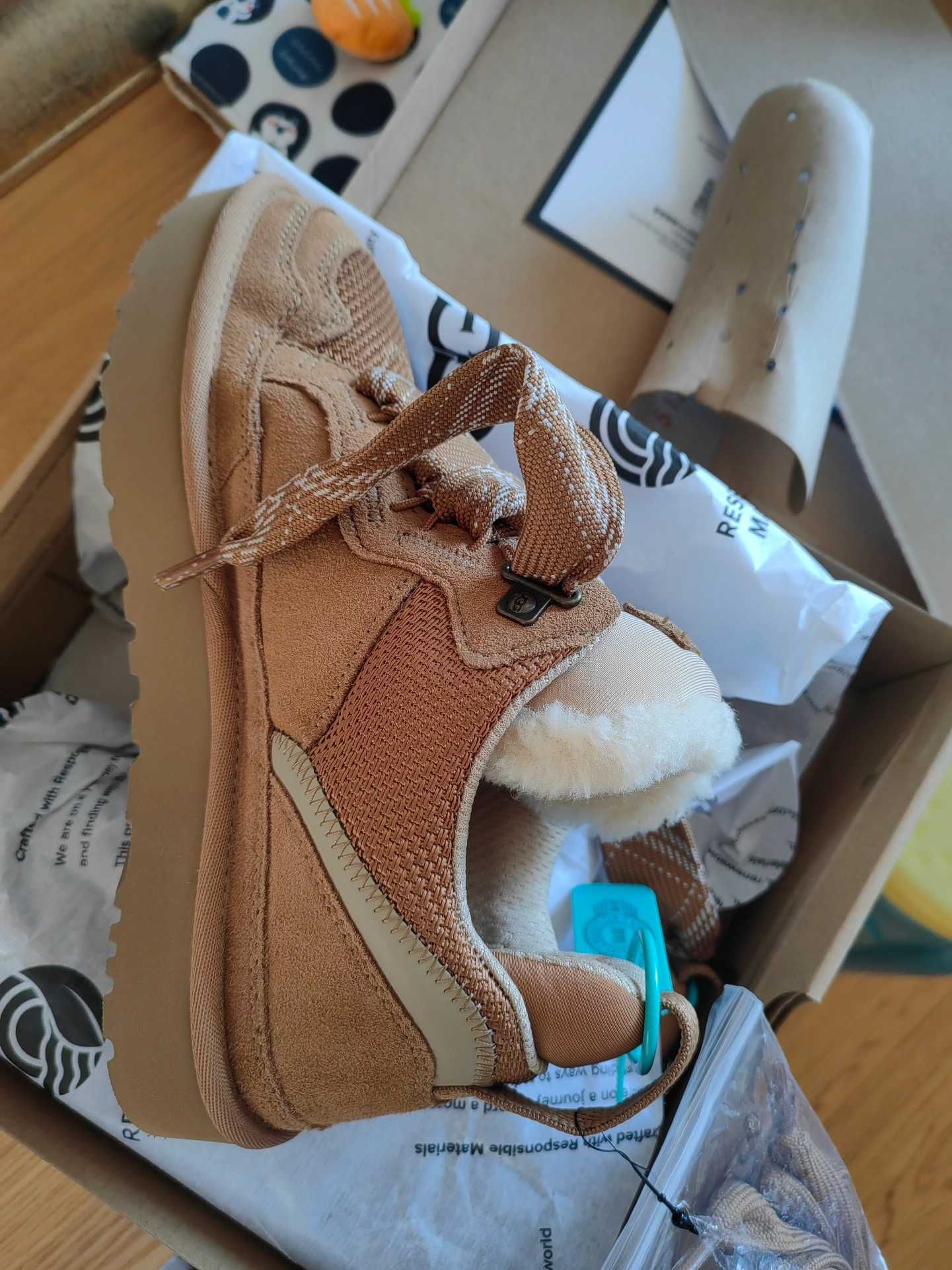 UGG Lowmel Kasztan 39