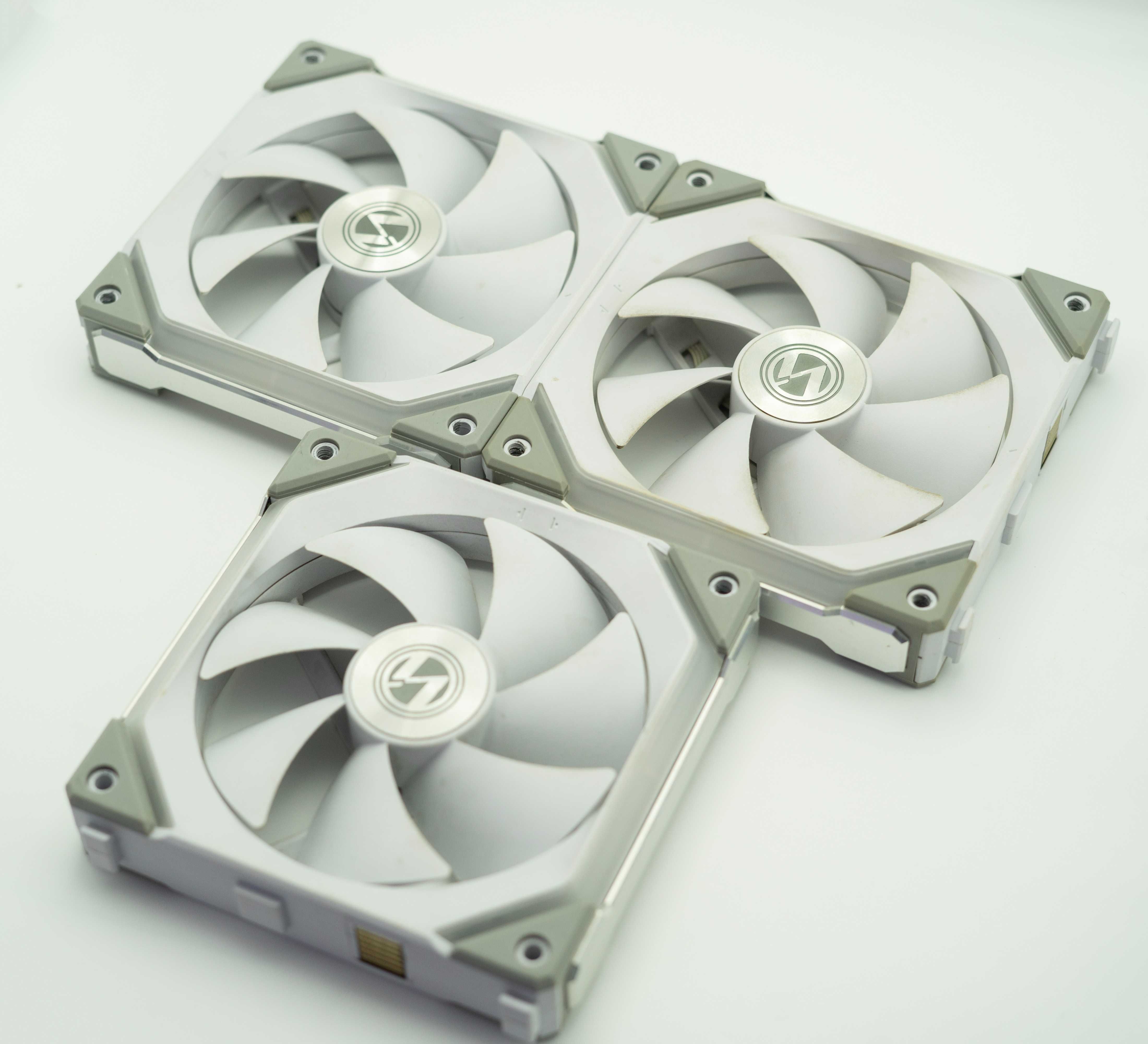 Кулери Lian Li Uni Fan SL-120 V1 (3 штуки)