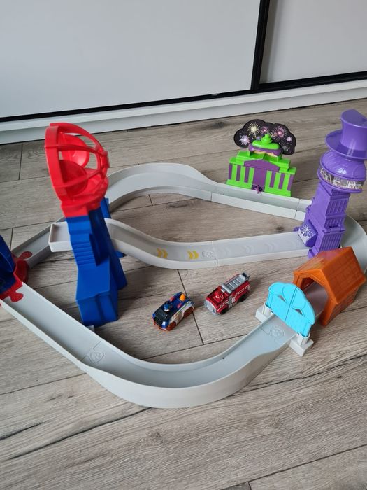 Zestaw Psi Patrol  tor oraz autko