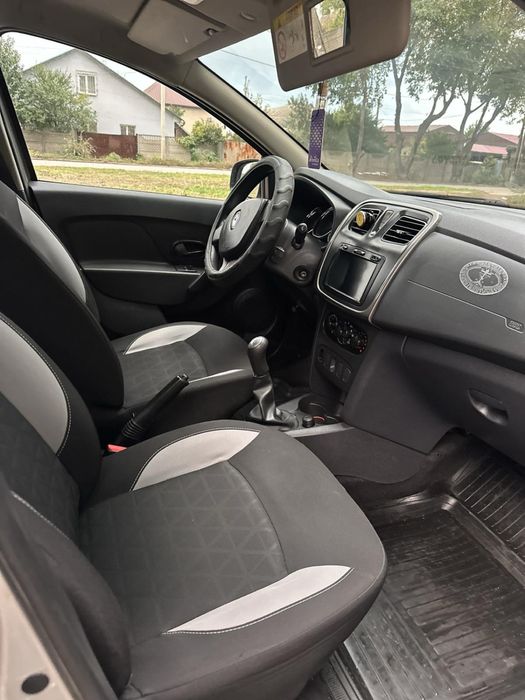 Reno sandero stepway 2013 год 1.5 дизель в очень хорошем состоянии