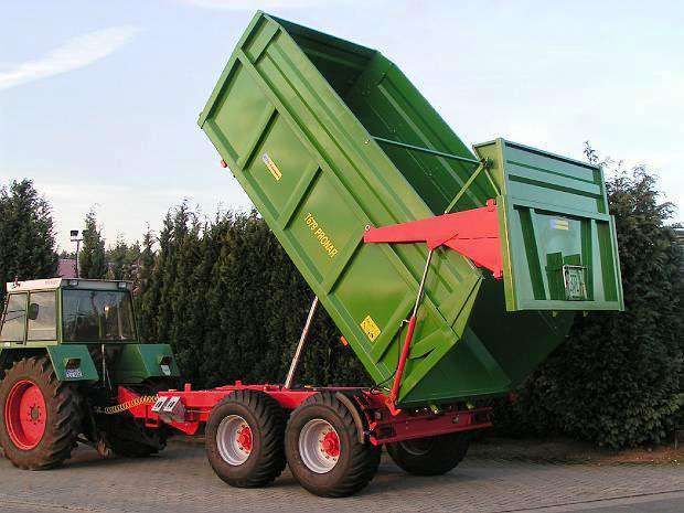 Przyczepa skorupowa PRONAR T679 12 t / 15,8 m³