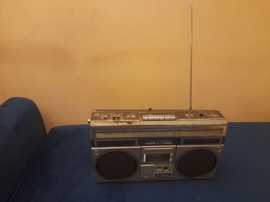 Boombox HITACHI lata 80, sprawny, na części