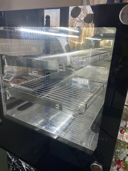 Холодильна вітрина