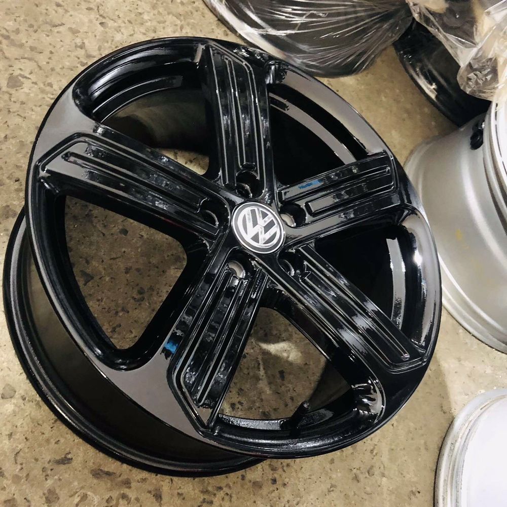 r18 5x112 VW R-Line /GTI Golf Jetta Passat Tiguan Original