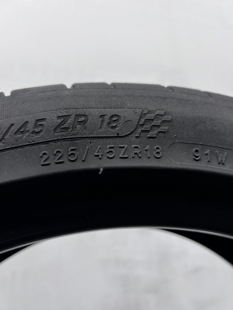 2шт літо 225/45/R18 90% 2019р Michelin Pilot Sport 4 S