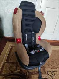 Автомобільне крісло дитяче