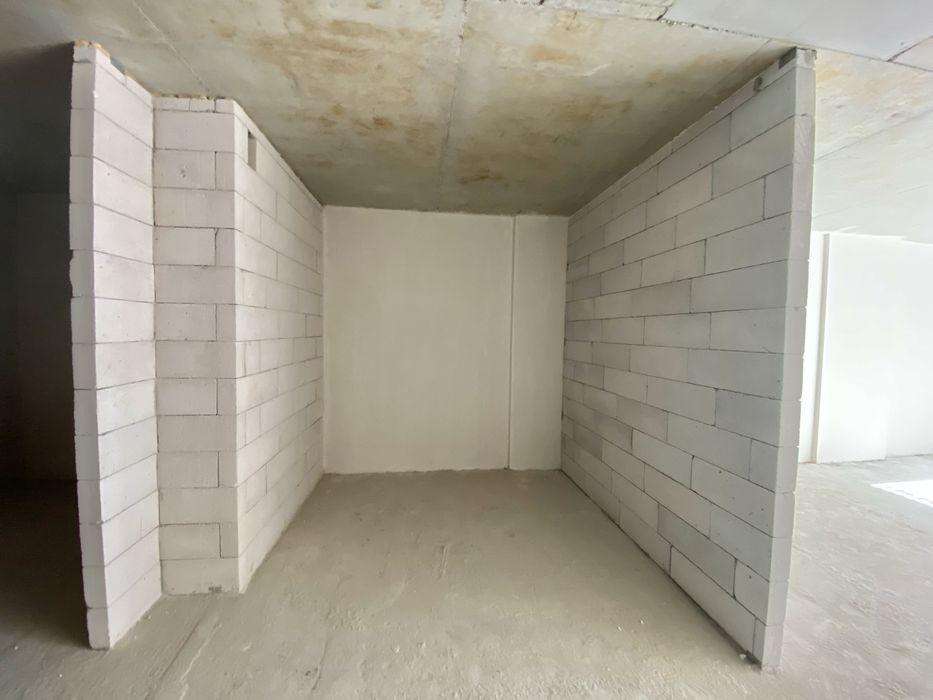 Продаж квартири Manhattan Up. Зданий будинок. 46 м². 3 поверх. Озеро.