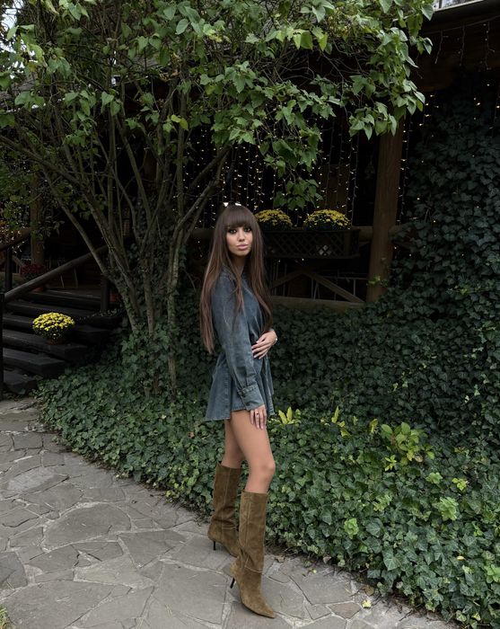 Джинсова сукня з ремінцем