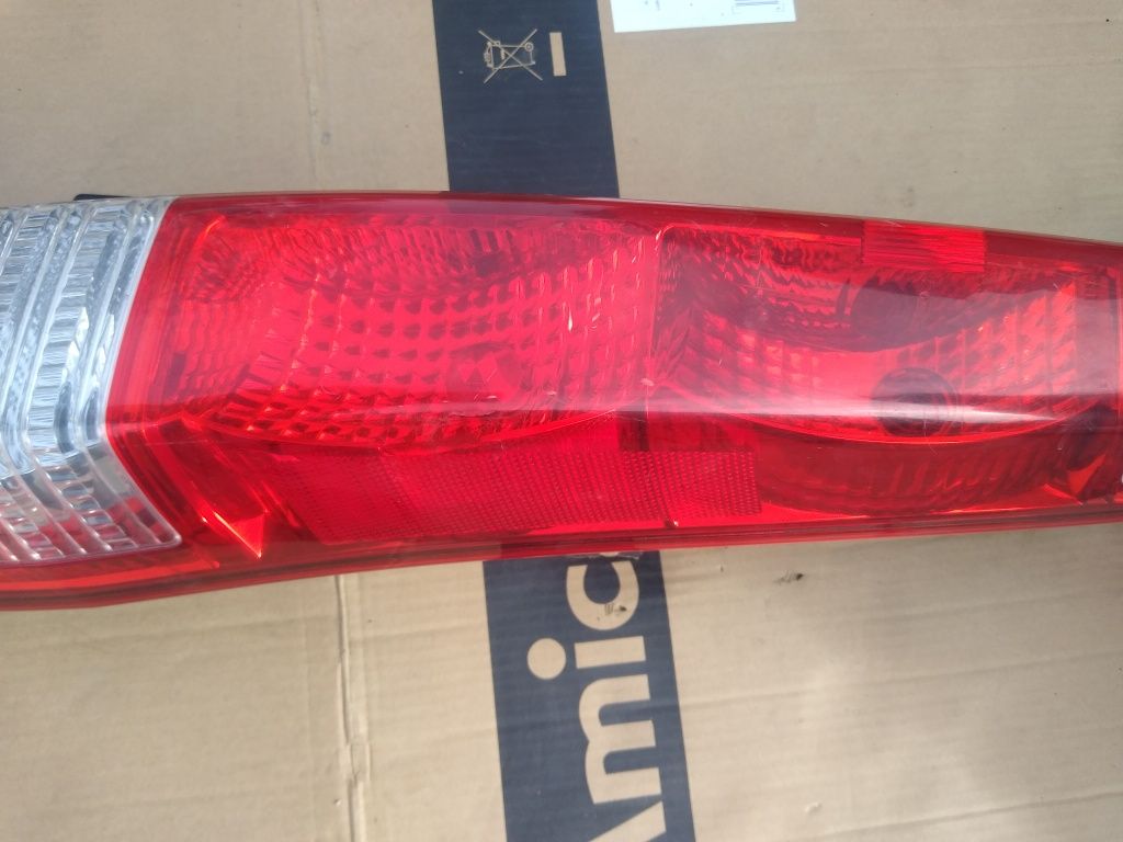 Lampa tył prawa Honda CR-V II oryginał wkład