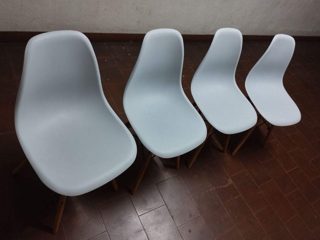 Cadeira moderna cinza claro