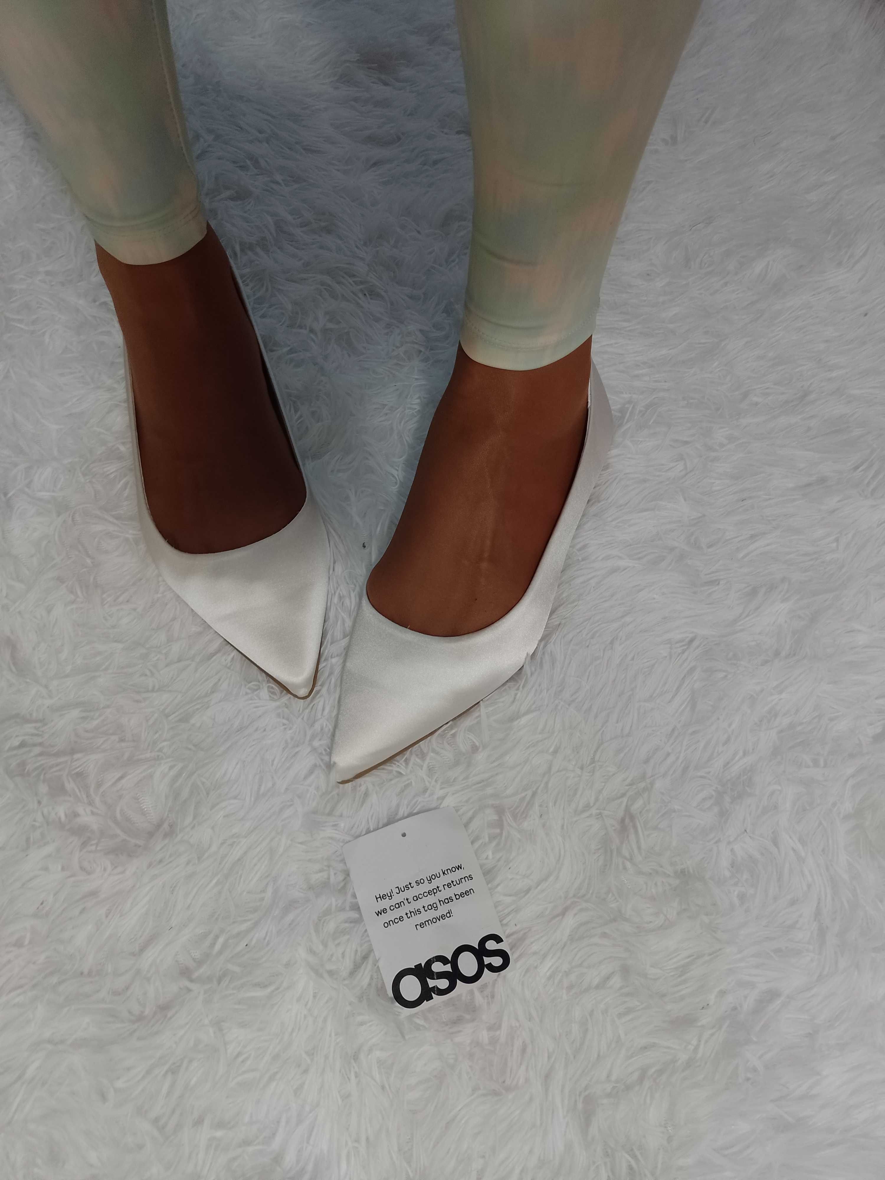 (40) ASOS Design/ Białe baleriny balerinki ślubne z Londynu, NOWE