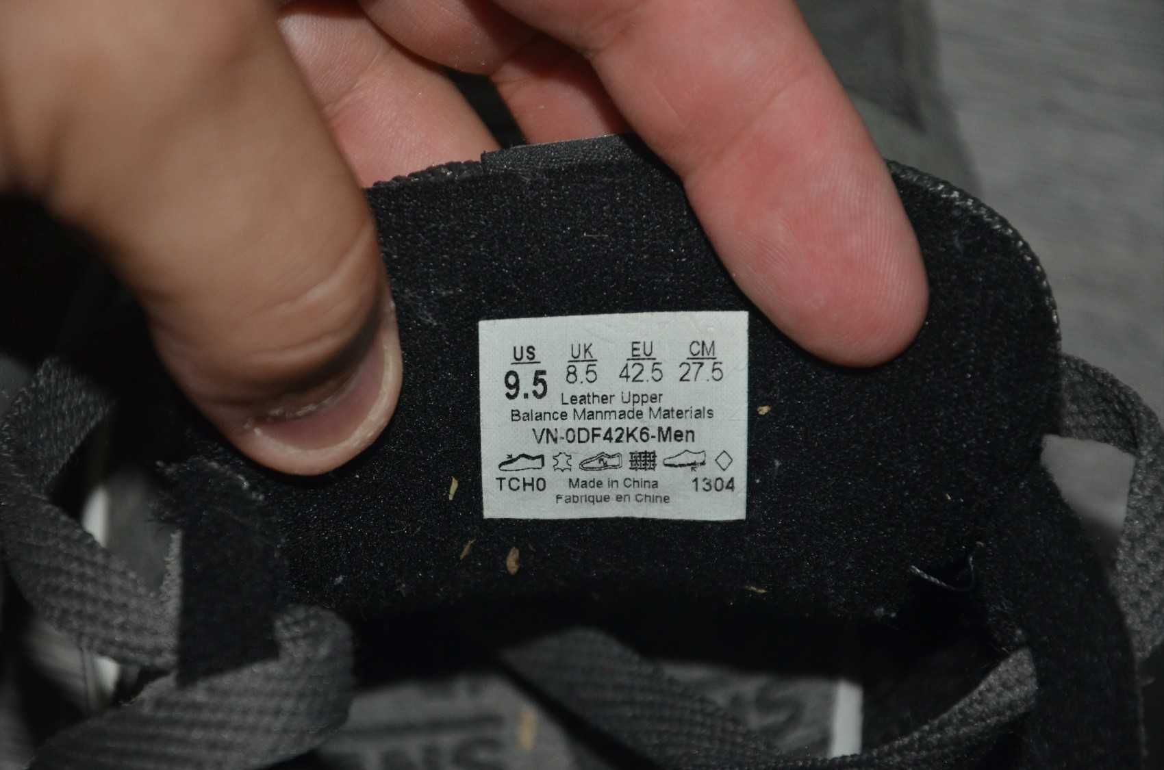 Продам кросівки ФІРМА VANS