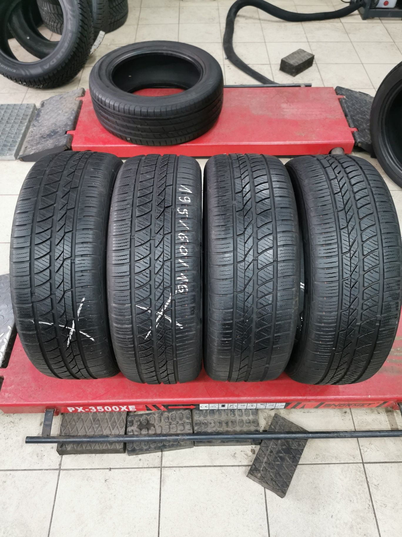 195/60r16 89H Hankook Kinergy 4s