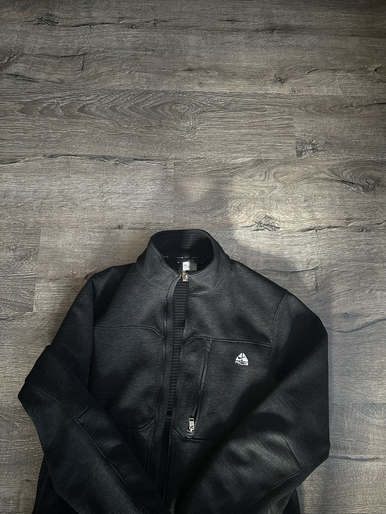 тепла зіпка nike ACG