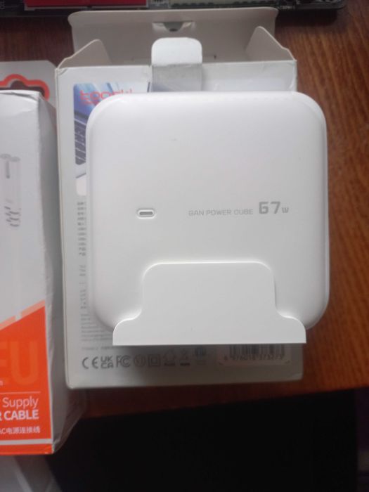 зарядний пристрій Toocki Type-C,Type-A 67W