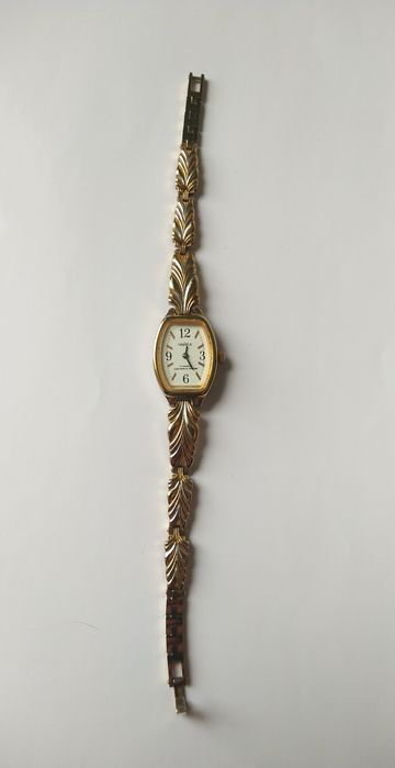 Часы женские Чайка 17 камней, советская позолота, наручные, механика