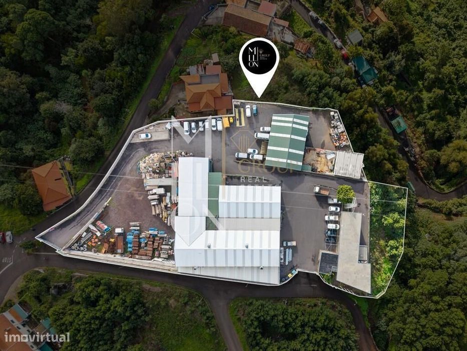 Oportunidade de Investimento Industrial - lote 7.290 m2 com 1.595 m2 d