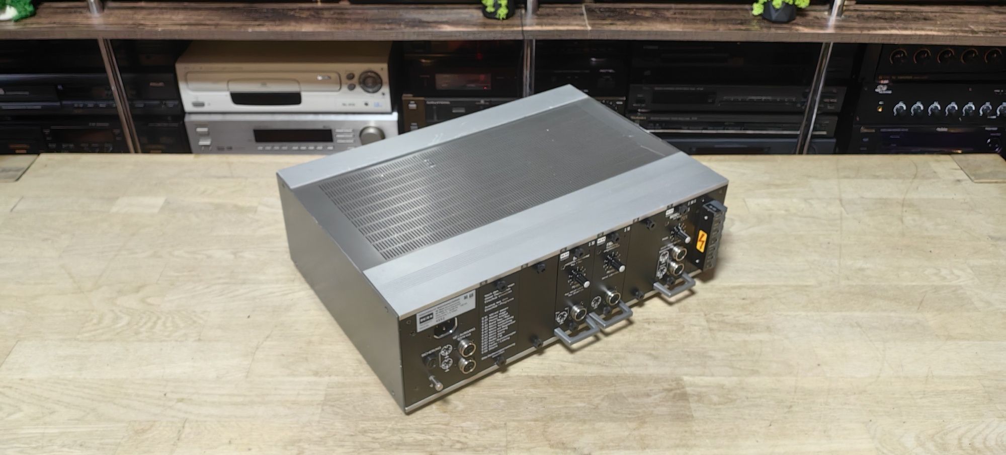 Підсилювач KH Telewatt M66/4Ω