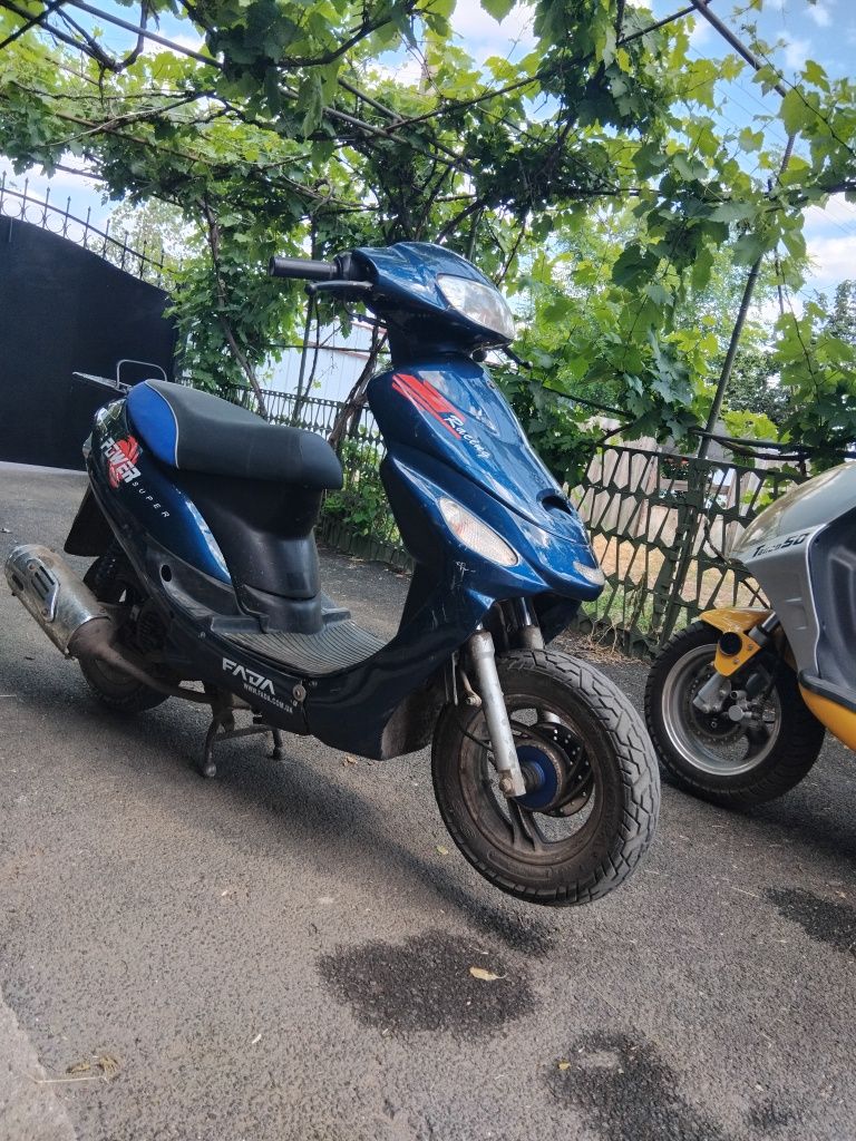 Скутер Viper.Модель:TXM500T-B