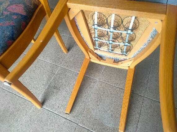 Stół i sześć krzeseł