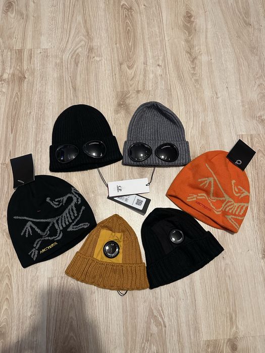 Czapka cp company, arcteryx, moncler
