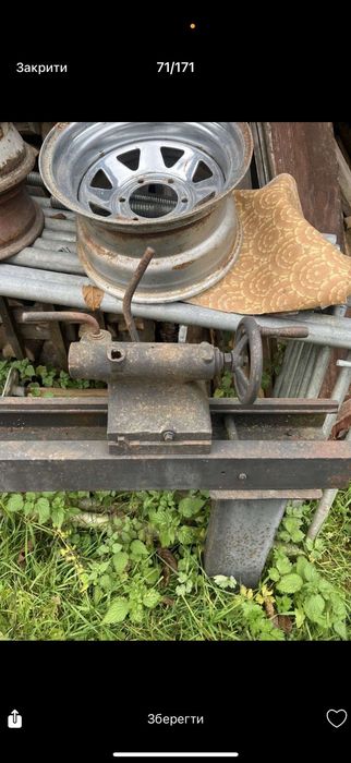 Задня бабка на токарний станок