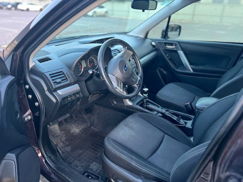 Автомобіль Субару Форестер 2.0 бензин, механіка 2013р.в, повний привід