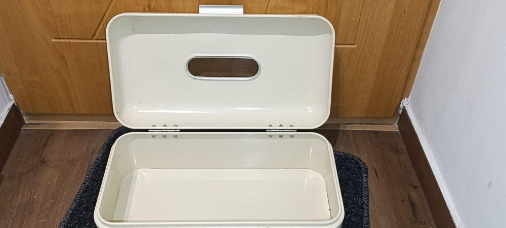 Sprzedam pojemnik metalowy